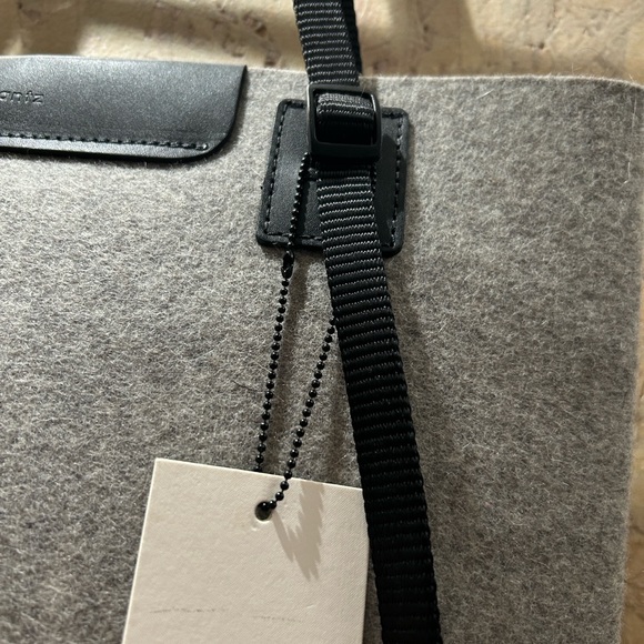 Graf & Lantz Sunset Tote made from merino wool felt - Picture 5 of 10